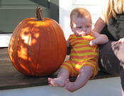 2 pumpkins
